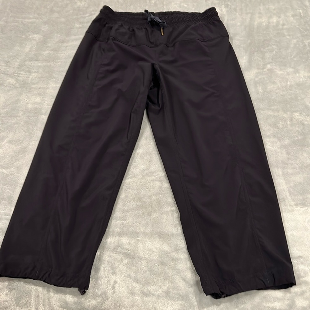 Lululemon Capris pants